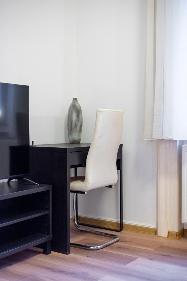 Spacious & Cozy Central Apartment W/ Terrace Budapest Bagian luar foto